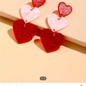 Valentine's Day jewelry. Very light weight and fun costume jewelry